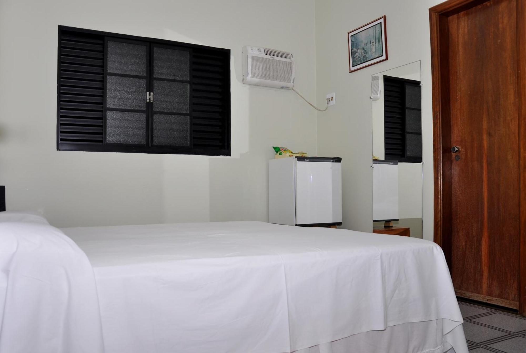 Hotel Carolina Plaza Uberaba Esterno foto