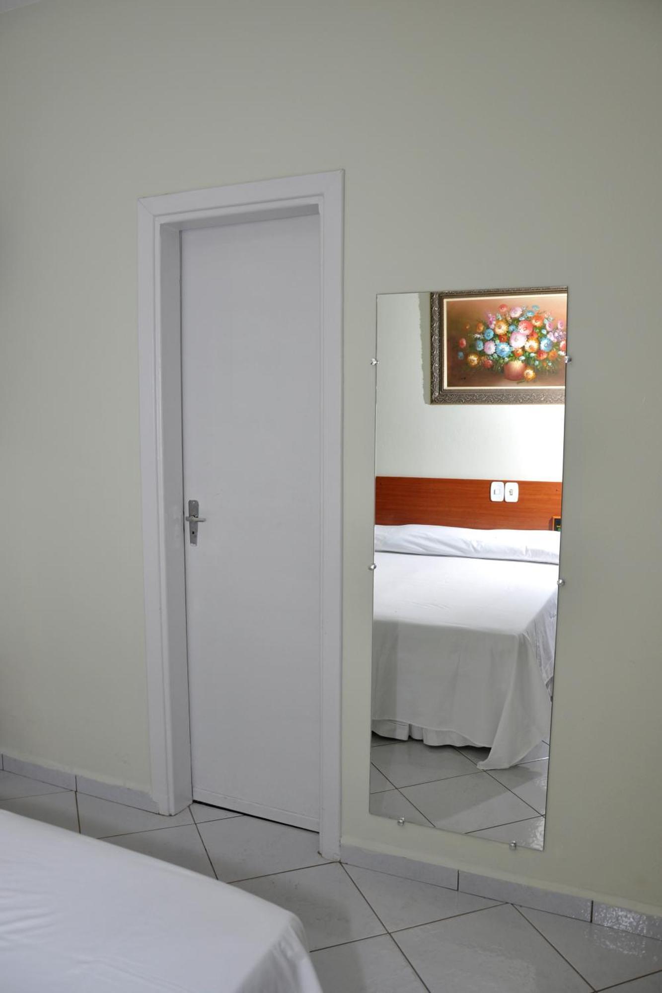 Hotel Carolina Plaza Uberaba Esterno foto