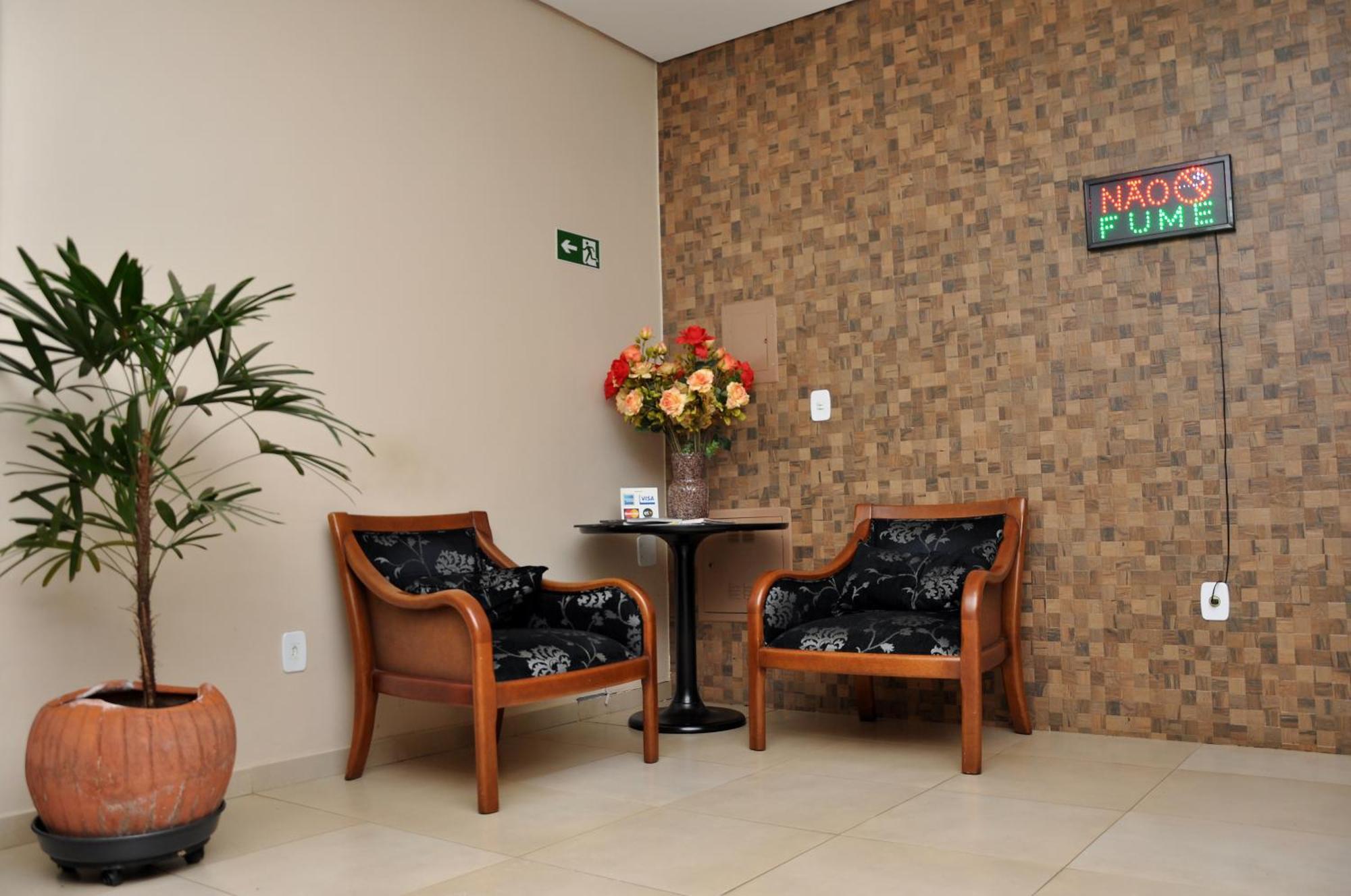 Hotel Carolina Plaza Uberaba Esterno foto